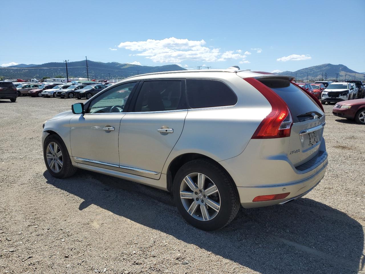 VOLVO XC60 T5 INSCRIPTION