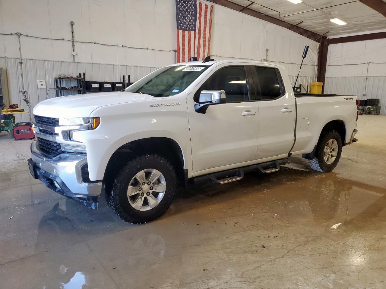 CHEVROLET SILVERADO K1500 LT