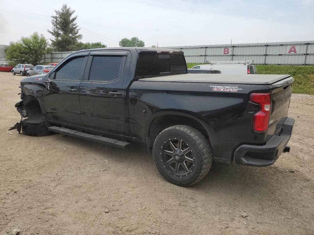 CHEVROLET SILVERADO K1500 LT TRAIL BOSS