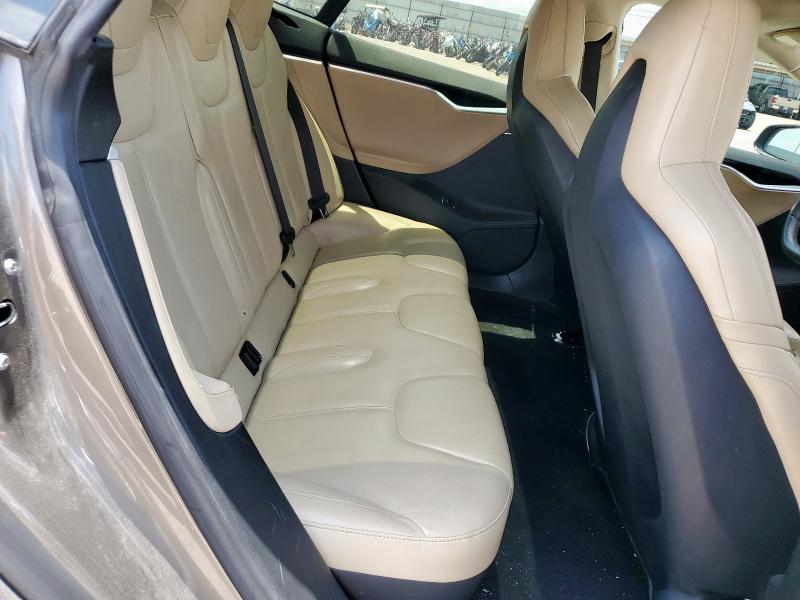 2015 TESLA MODEL S 85 5YJSA1H22FF093275