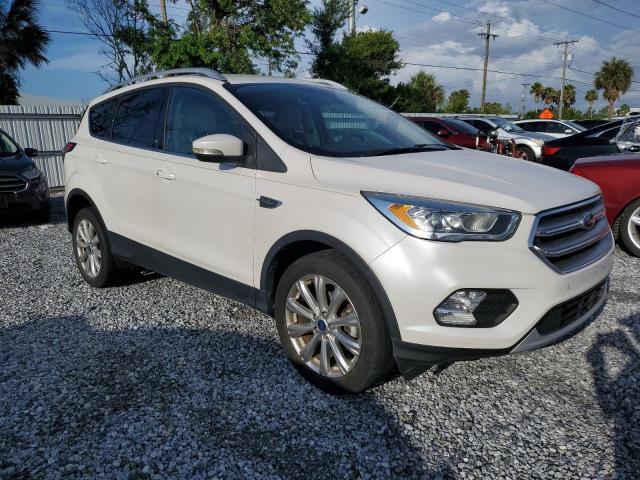Vin: 1fmcu0jd5huc19586, lot: 61300895, ford escape titanium 20174