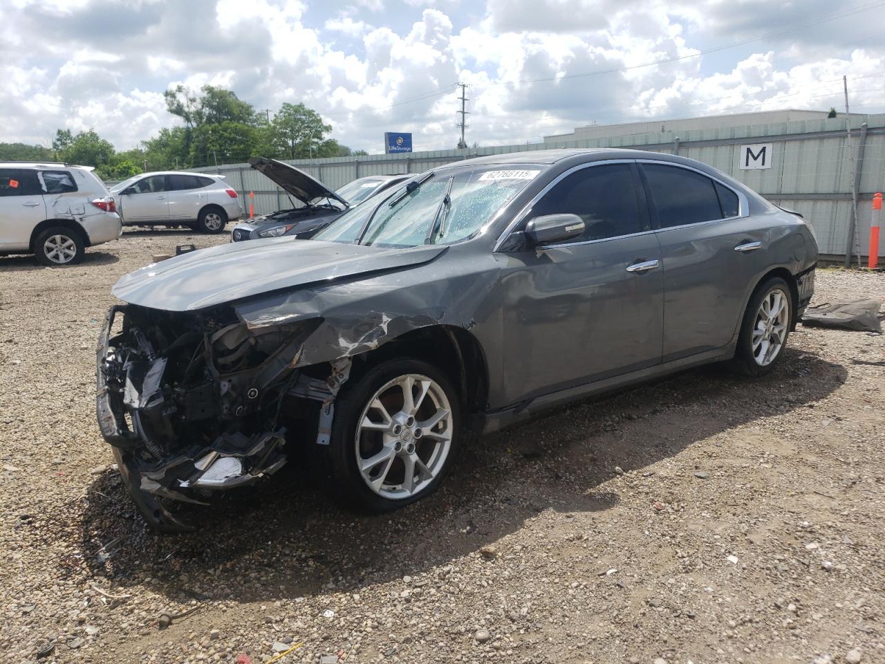 NISSAN MAXIMA S