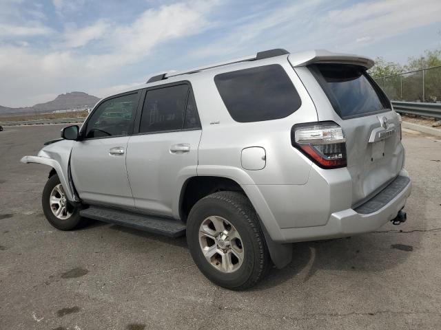 2019 TOYOTA 4RUNNER SR JTEBU5JR4K5625820