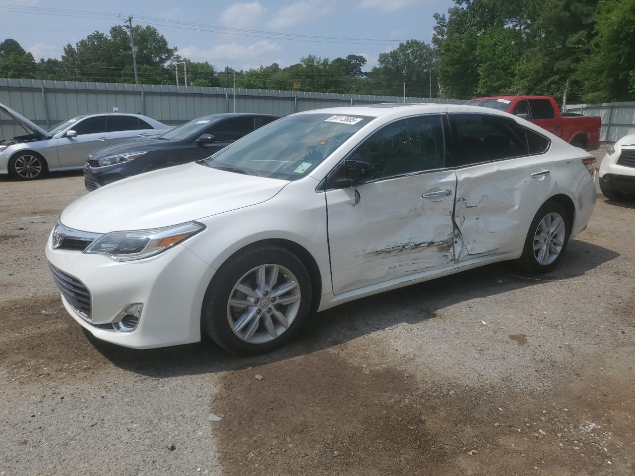 TOYOTA AVALON XLE