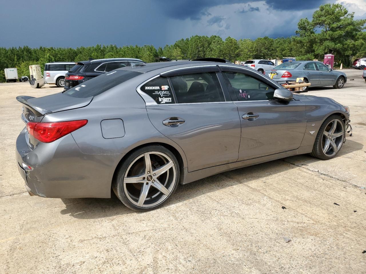 INFINITI Q50 2015