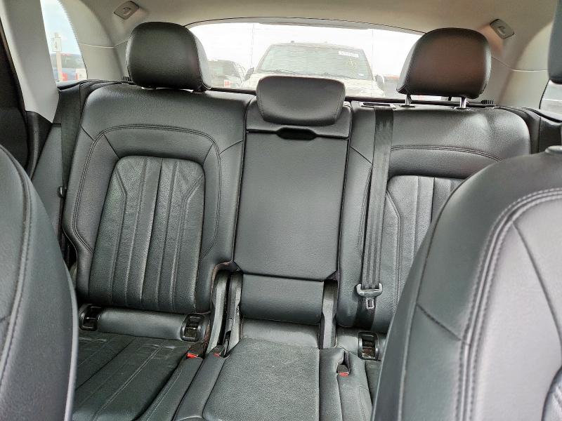 2018 AUDI Q5 PREMIUM WA1ANAFY3J2025550