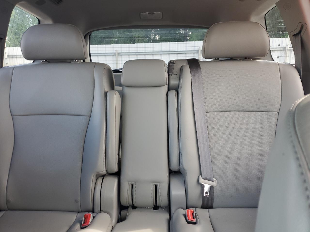 Toyota Highlander 2013