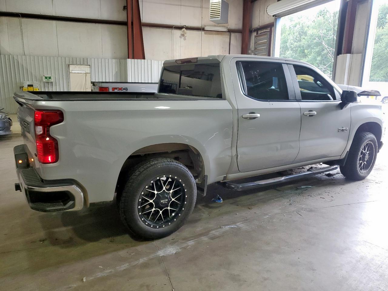 CHEVROLET SILVERADO K1500 LT