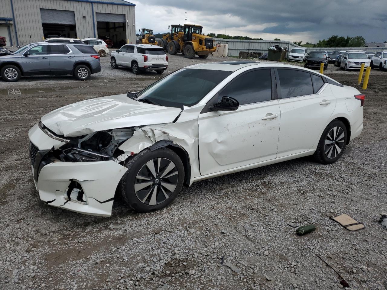 NISSAN ALTIMA SR