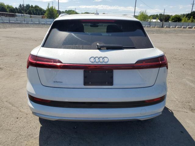 2019 AUDI E-TRON PRE WA1VABGE1KB021182