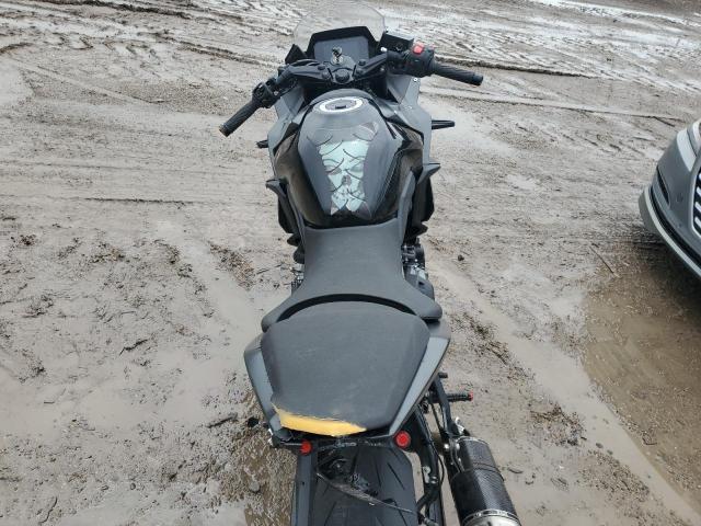 2025 SUZUKI GSX800 F JS1EM13B6S7100623