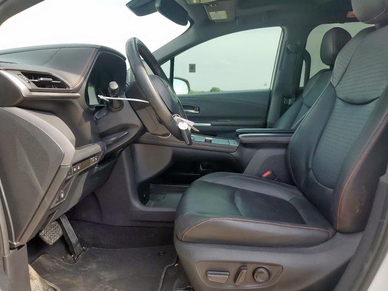 2021 TOYOTA SIENNA XSE 5TDDRKECXMS011869