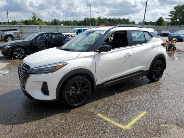 NISSAN KICKS SR