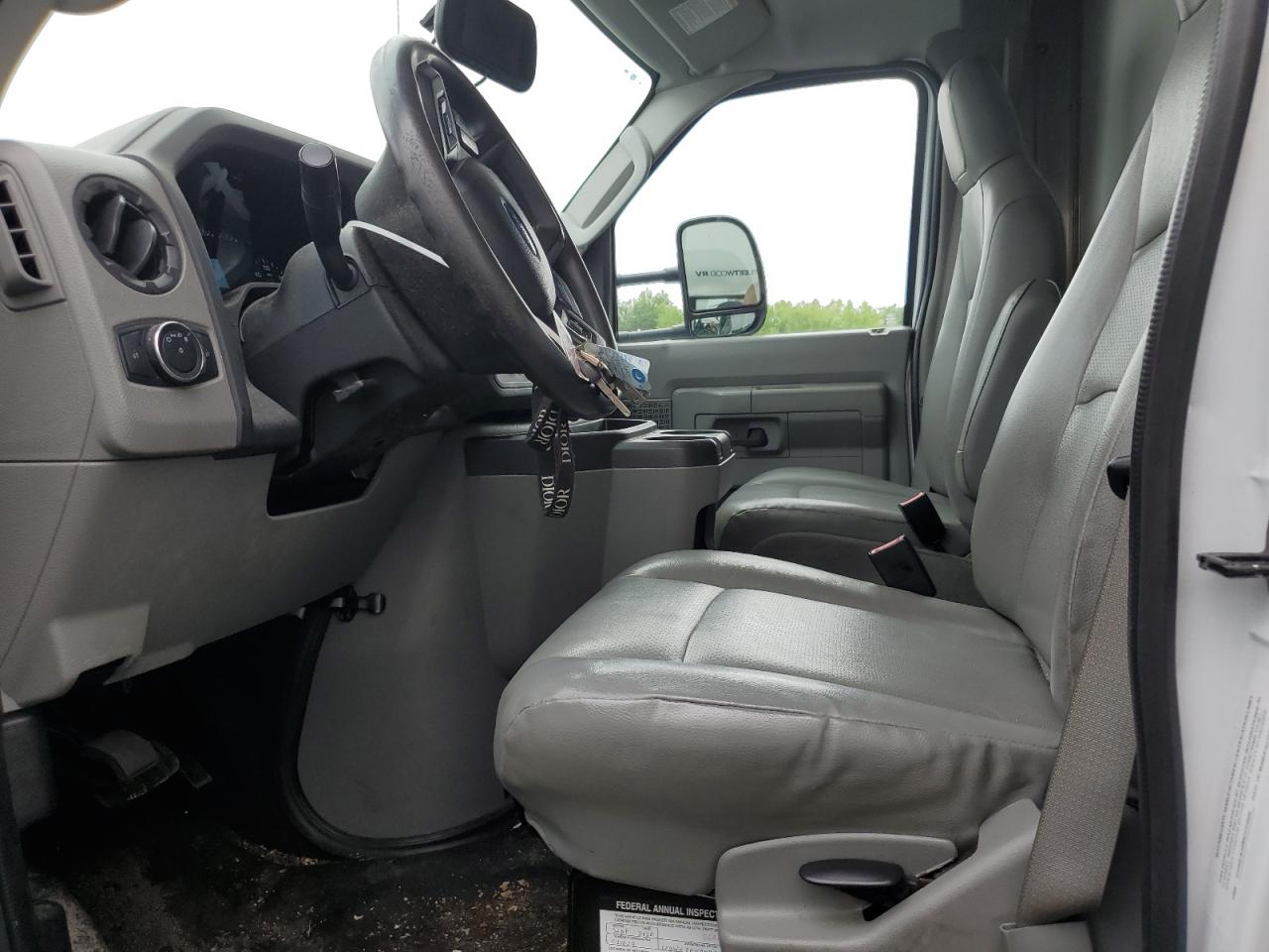 FORD ECONOLINE E350 SUPER DUTY CUTAWAY VAN