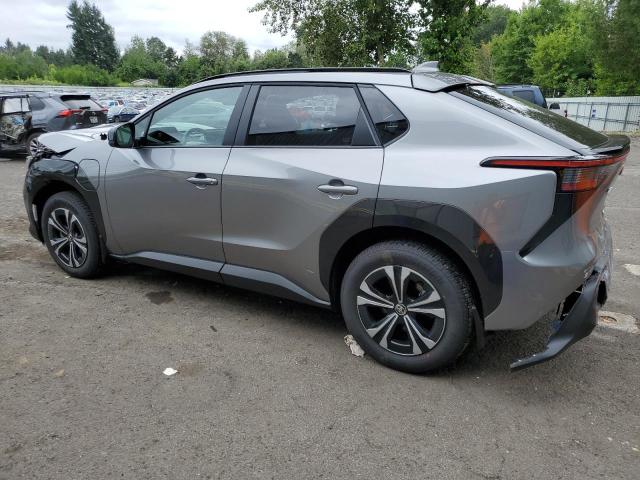 2025 TOYOTA BZ4X XLE JTMABACA8SA093095