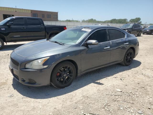 NISSAN MAXIMA S