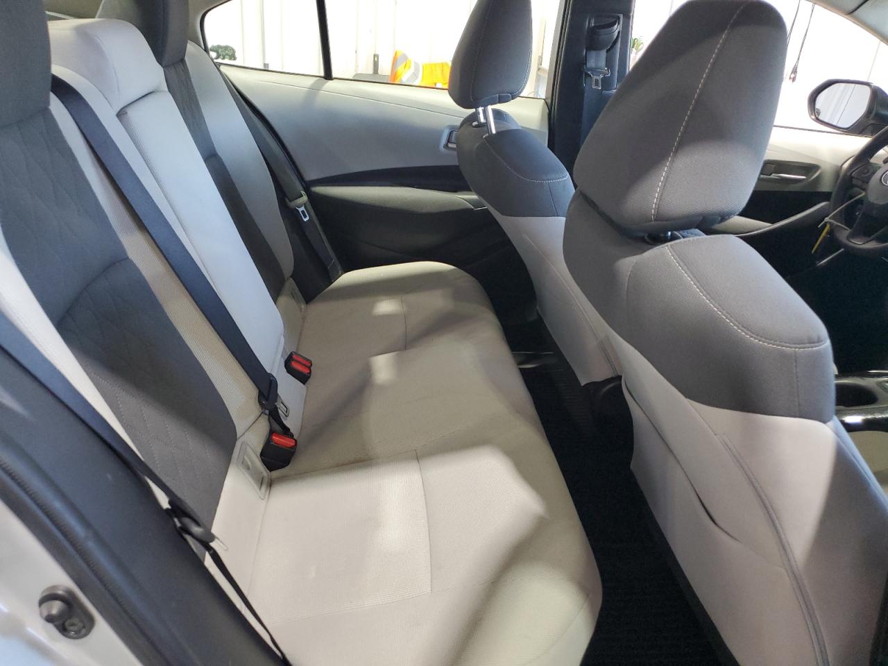 Lot #3208902690 2020 TOYOTA COROLLA LE