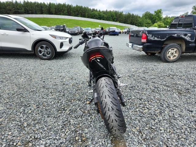 2025 SUZUKI GSX800 F JS1EM13B0S7100195