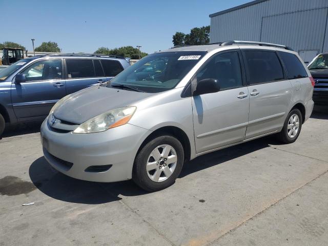 TOYOTA SIENNA CE