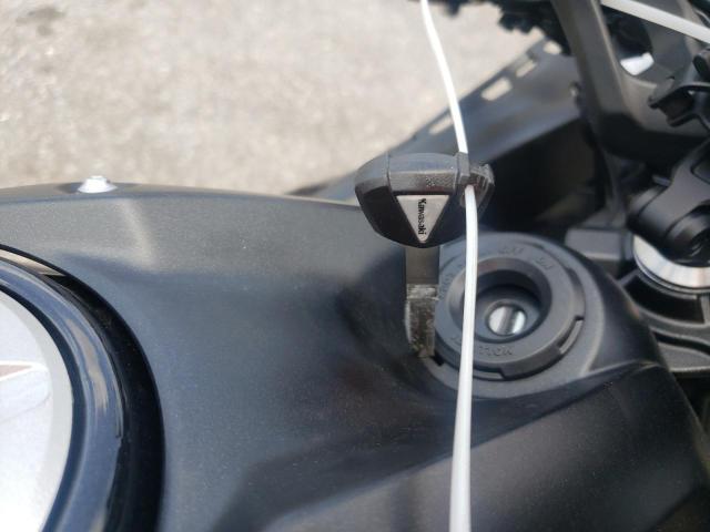 2025 KAWASAKI EX650 R ML5EXER19SDAE5694