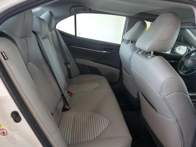 2018 TOYOTA CAMRY L 4T1B11HK5JU669730