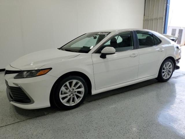 Vin: 4t1c11ak5ru872420, lot: 62470645, toyota camry le 2024 img_1