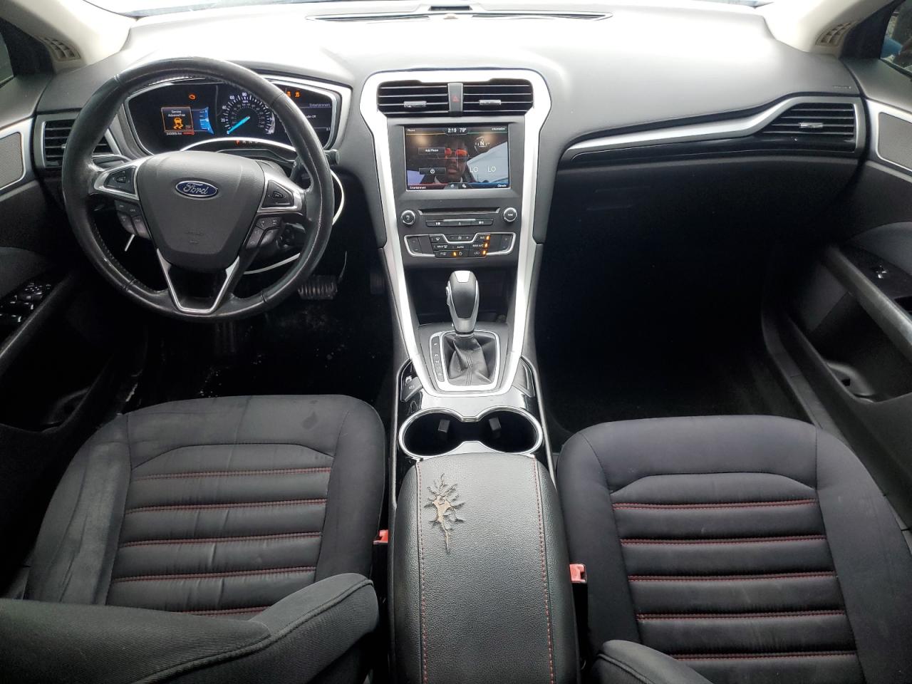 Ford Fusion se 2016
