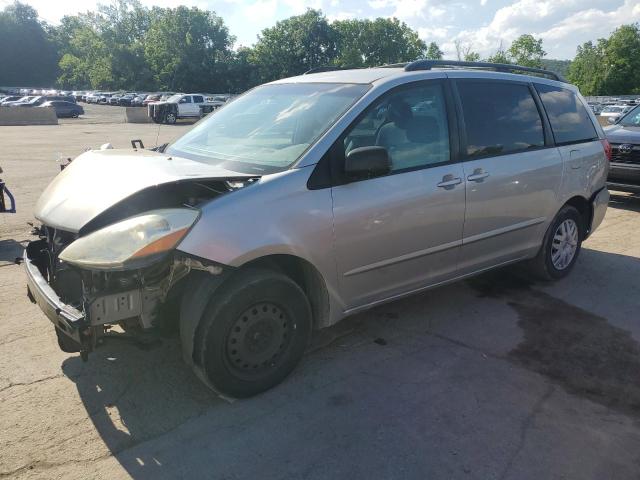 TOYOTA SIENNA CE