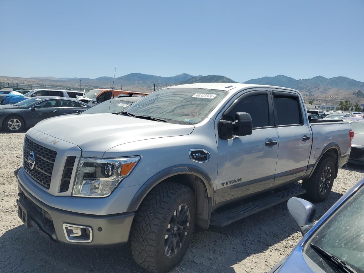 NISSAN TITAN SV