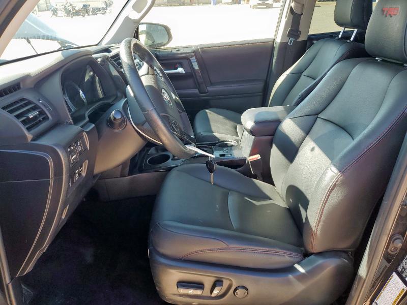 2019 TOYOTA 4RUNNER SR JTEBU5JR8K5645908