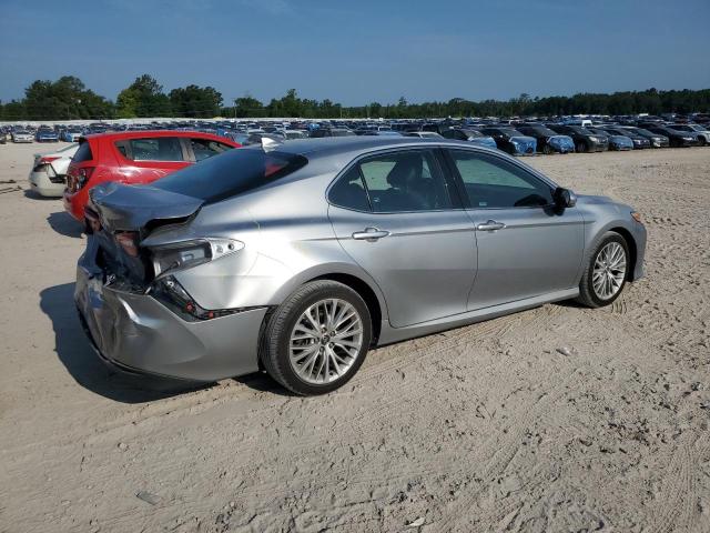 2020 TOYOTA CAMRY XLE 4T1F11AK3LU913454
