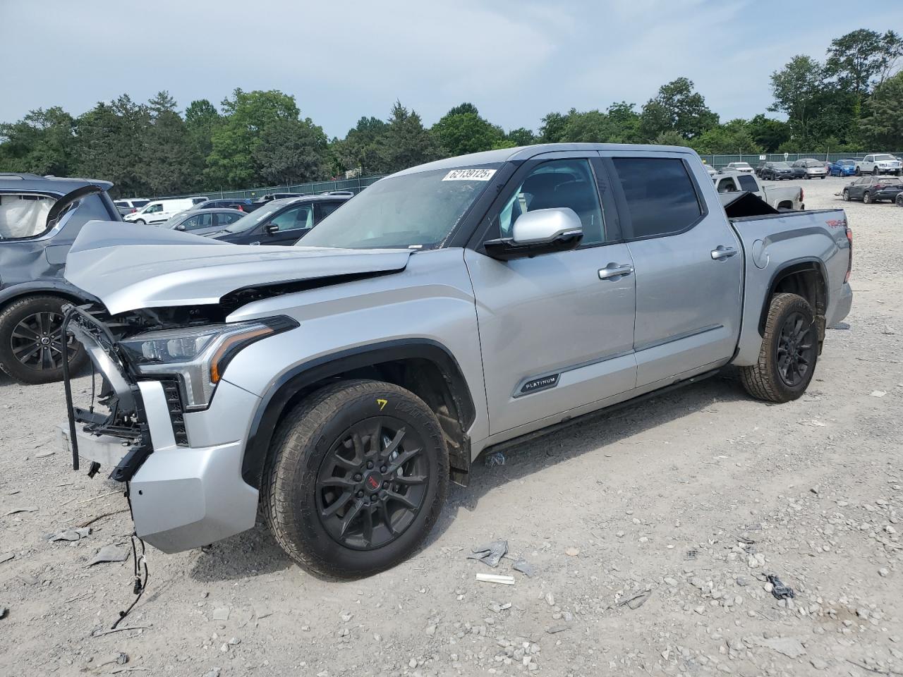 TOYOTA TUNDRA CREWMAX LIMITED