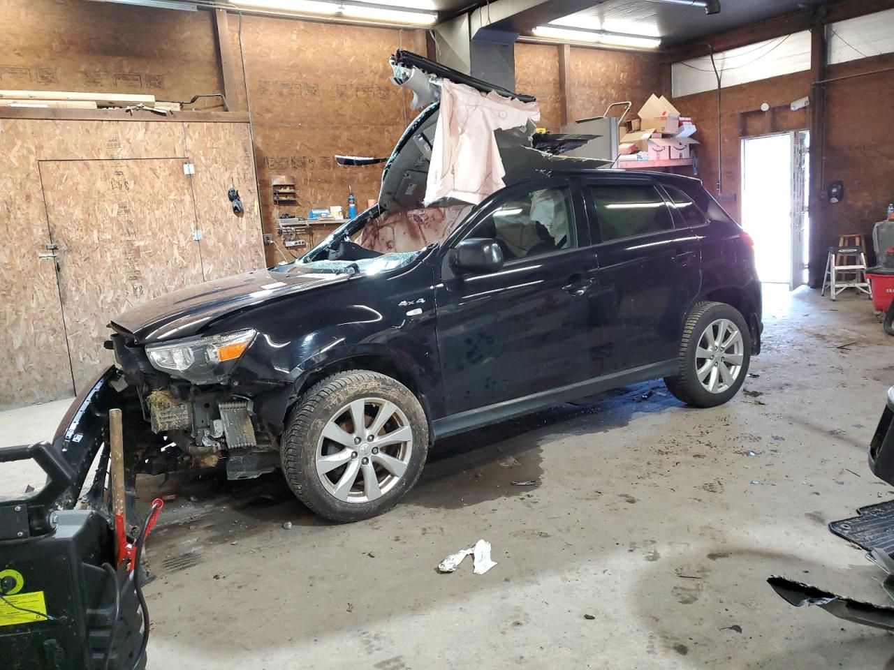 MITSUBISHI OUTLANDER ES