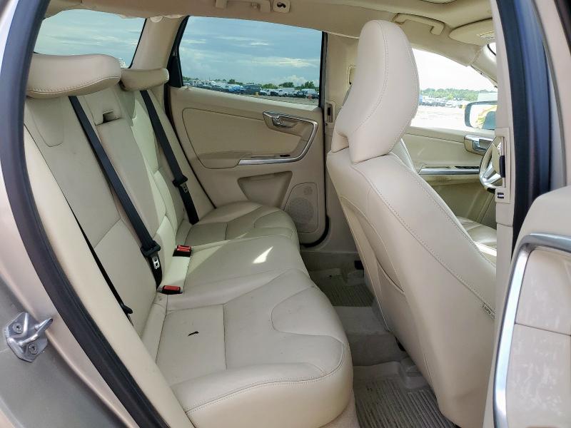 2016 VOLVO XC60 T5 PR YV440MDK4G2802034