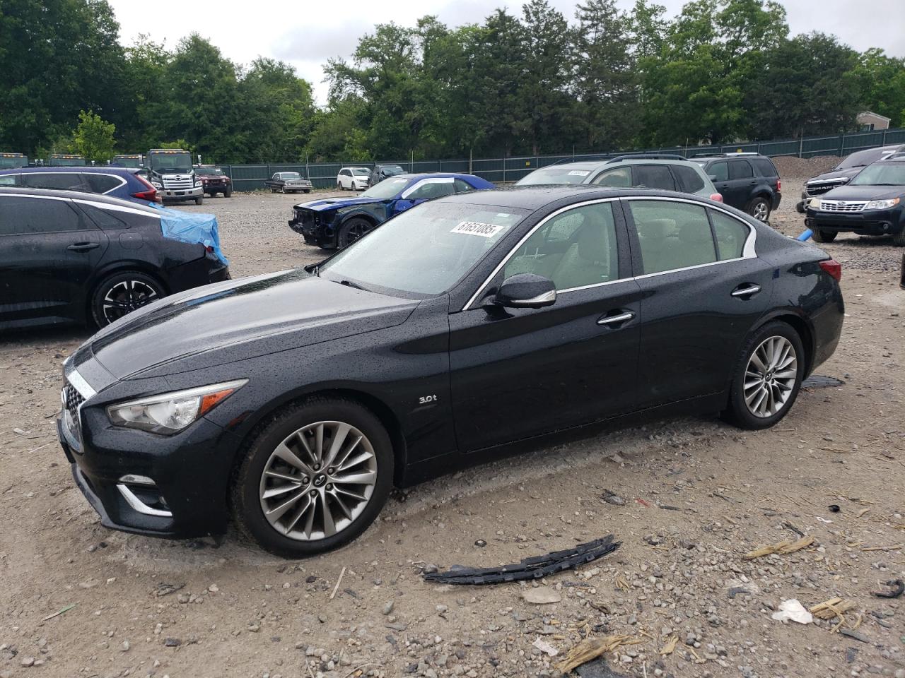 INFINITI Q50 LUXE
