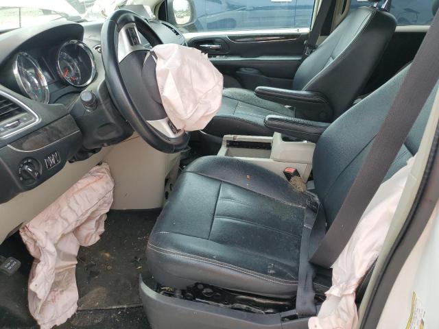 2016 CHRYSLER TOWN & COU - 2C4RC1BG3GR267969