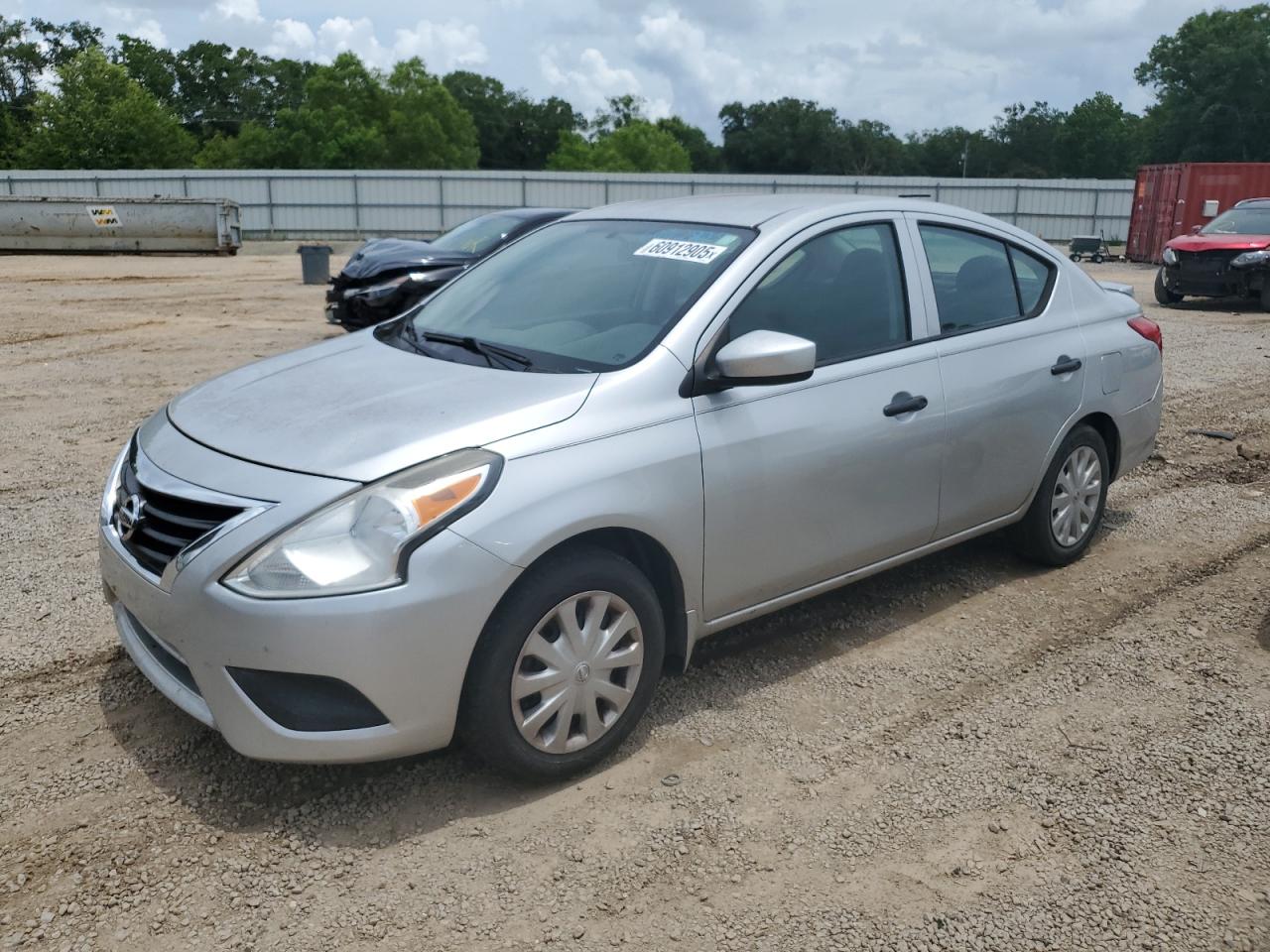 NISSAN VERSA S