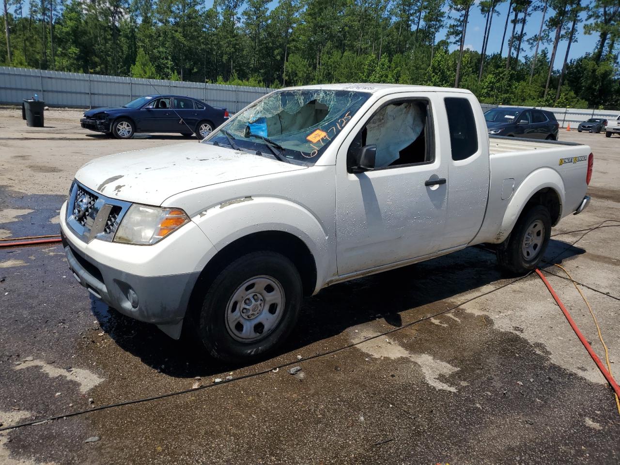 NISSAN FRONTIER S