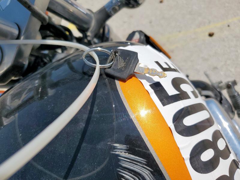 2000 HONDA VF750 C2 JH2RC4345YM500025