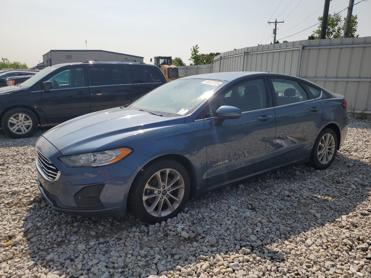  Salvage Ford Fusion