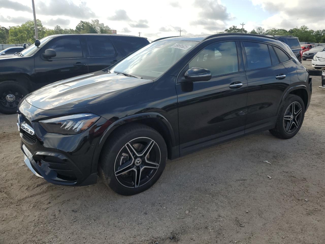 MERCEDES-BENZ GLA-CLASS 250