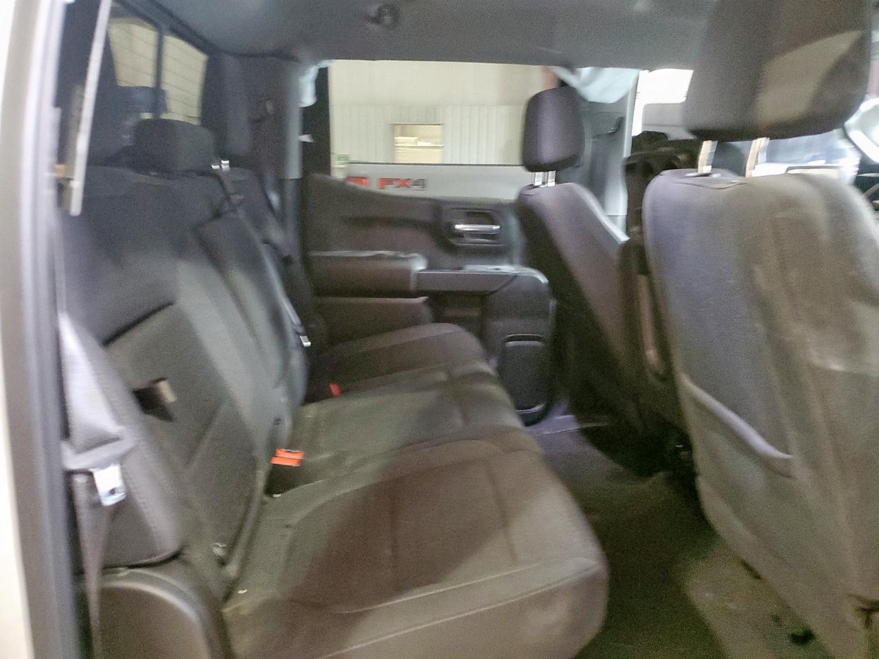 CHEVROLET SILVERADO K1500 LT