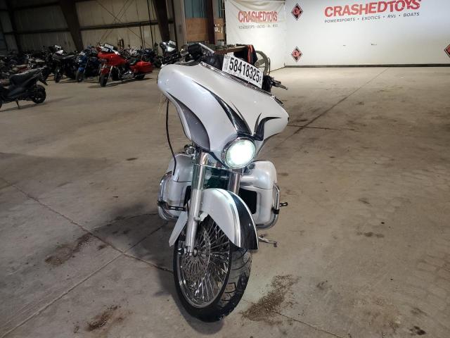 2009 HARLEY-DAVIDSON FLHTCU 1HD1FC4139Y672137