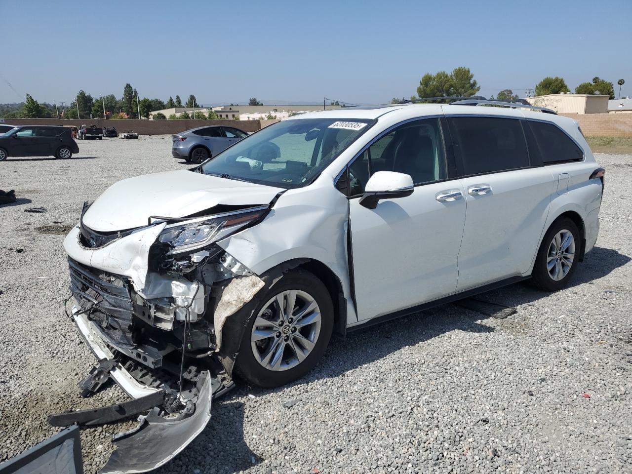 TOYOTA SIENNA LIMITED