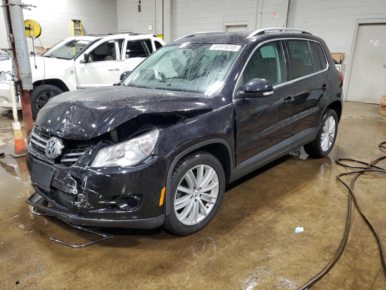 Volkswagen Tiguan s 2011