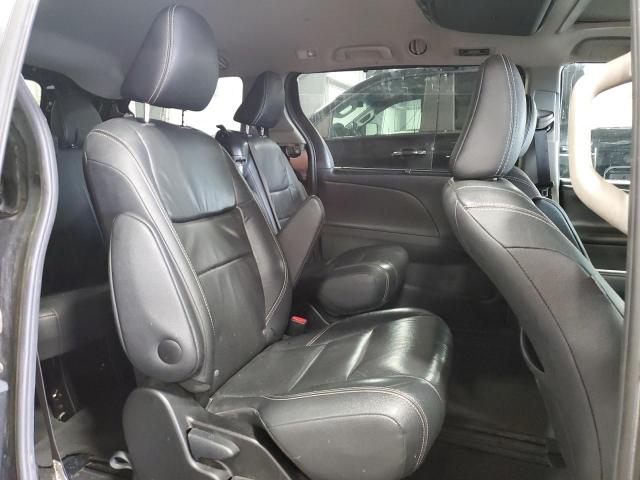 2017 TOYOTA SIENNA SE 5TDXZ3DC2HS868309