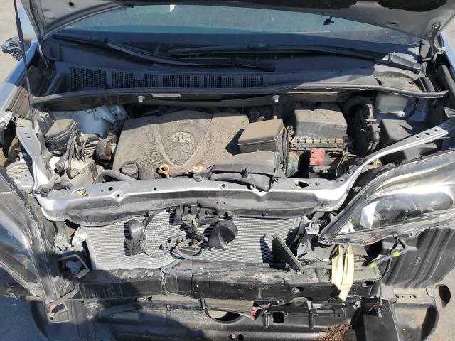 2019 TOYOTA SIENNA SE 5TDXZ3DC8KS966042