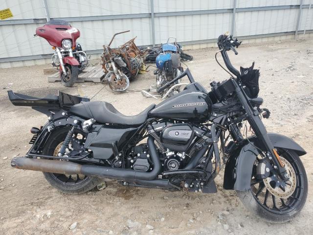 2018 HARLEY-DAVIDSON FLHXS STRE 1HD1KRC16JB672334