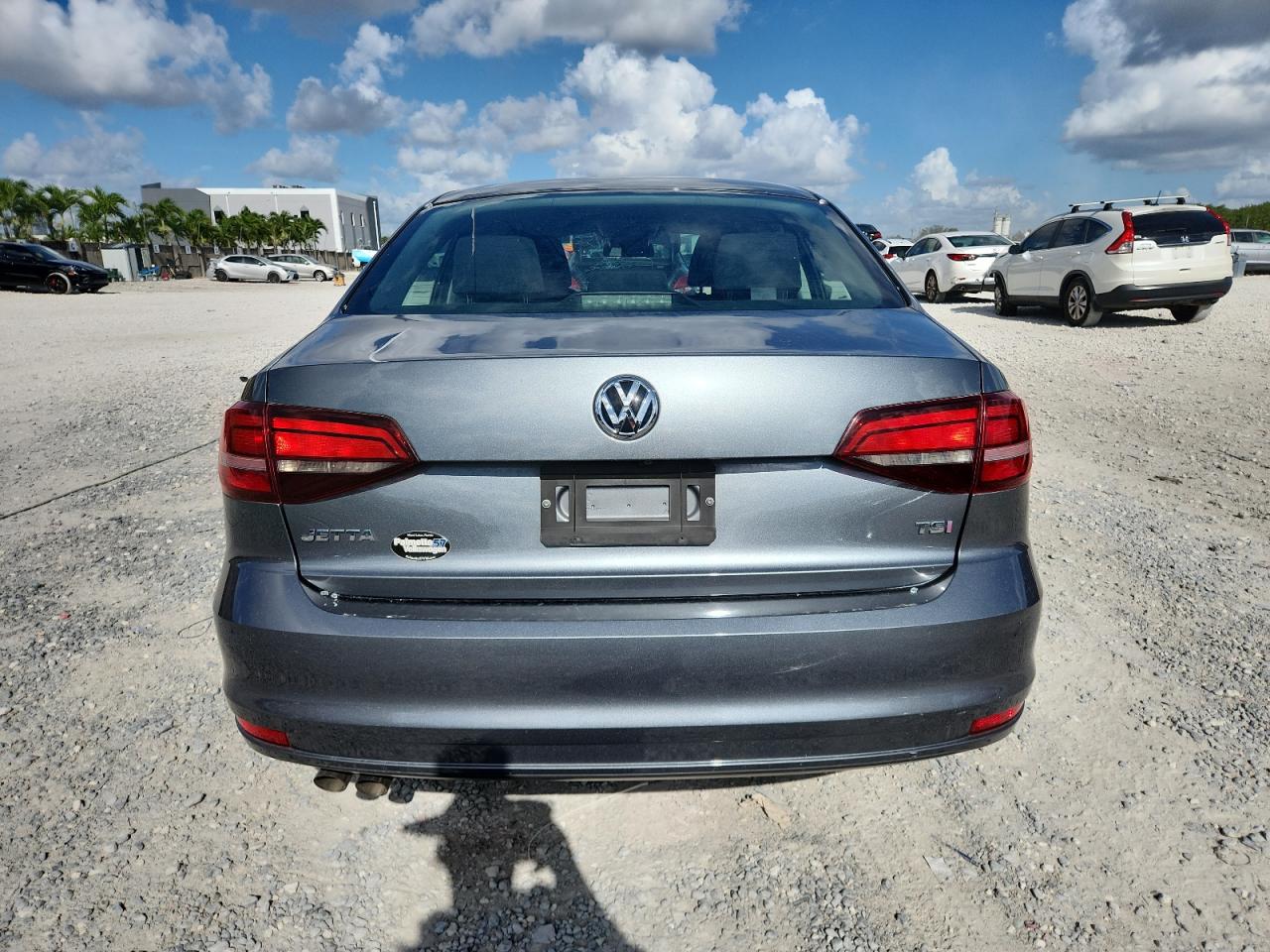 Volkswagen Jetta s 2017