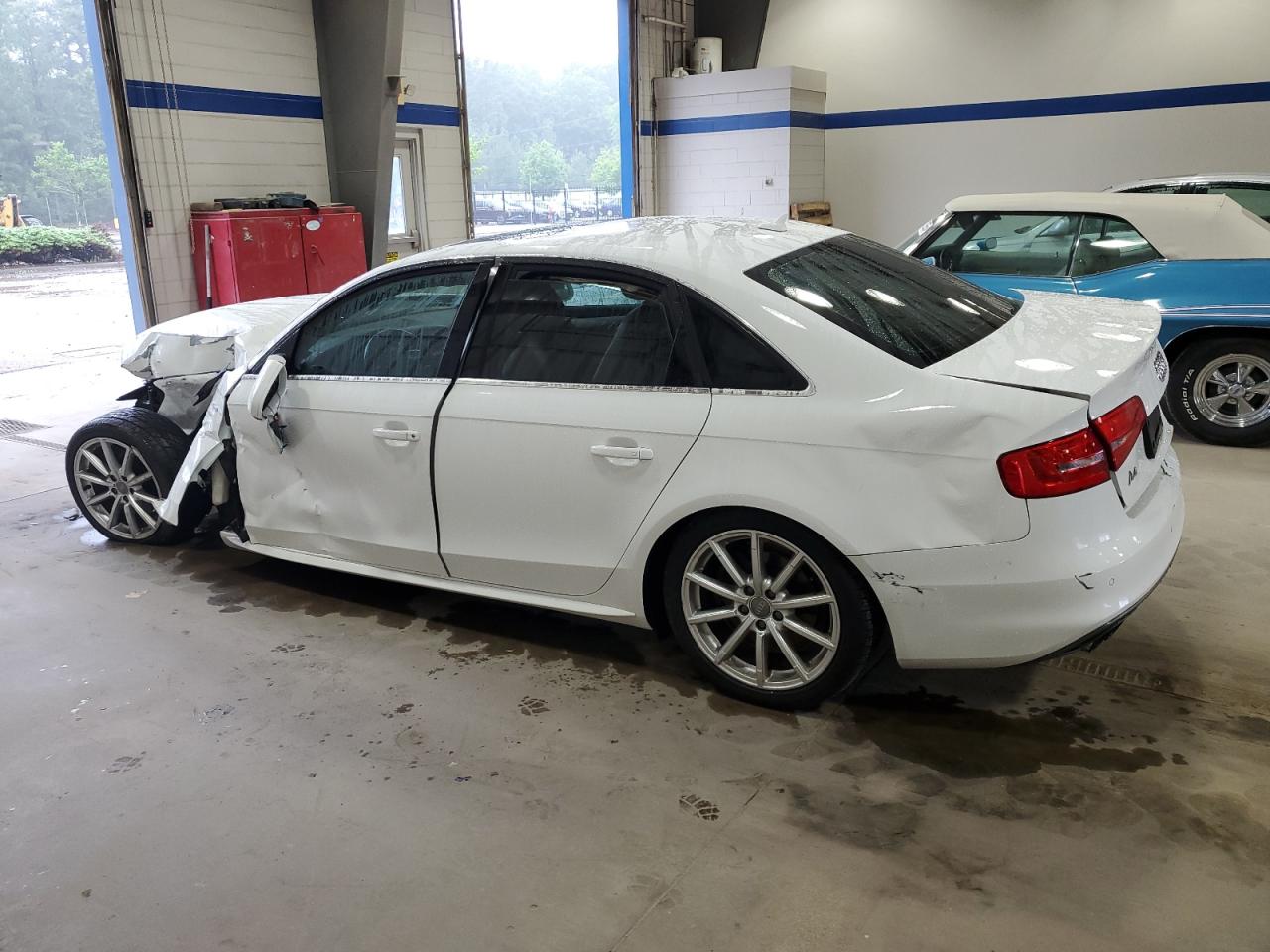 AUDI A4 PREMIUM PLUS S-LINE